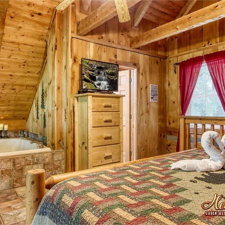 Cozy Mountain Hideaway Villa Gatlinburg Exteriör bild