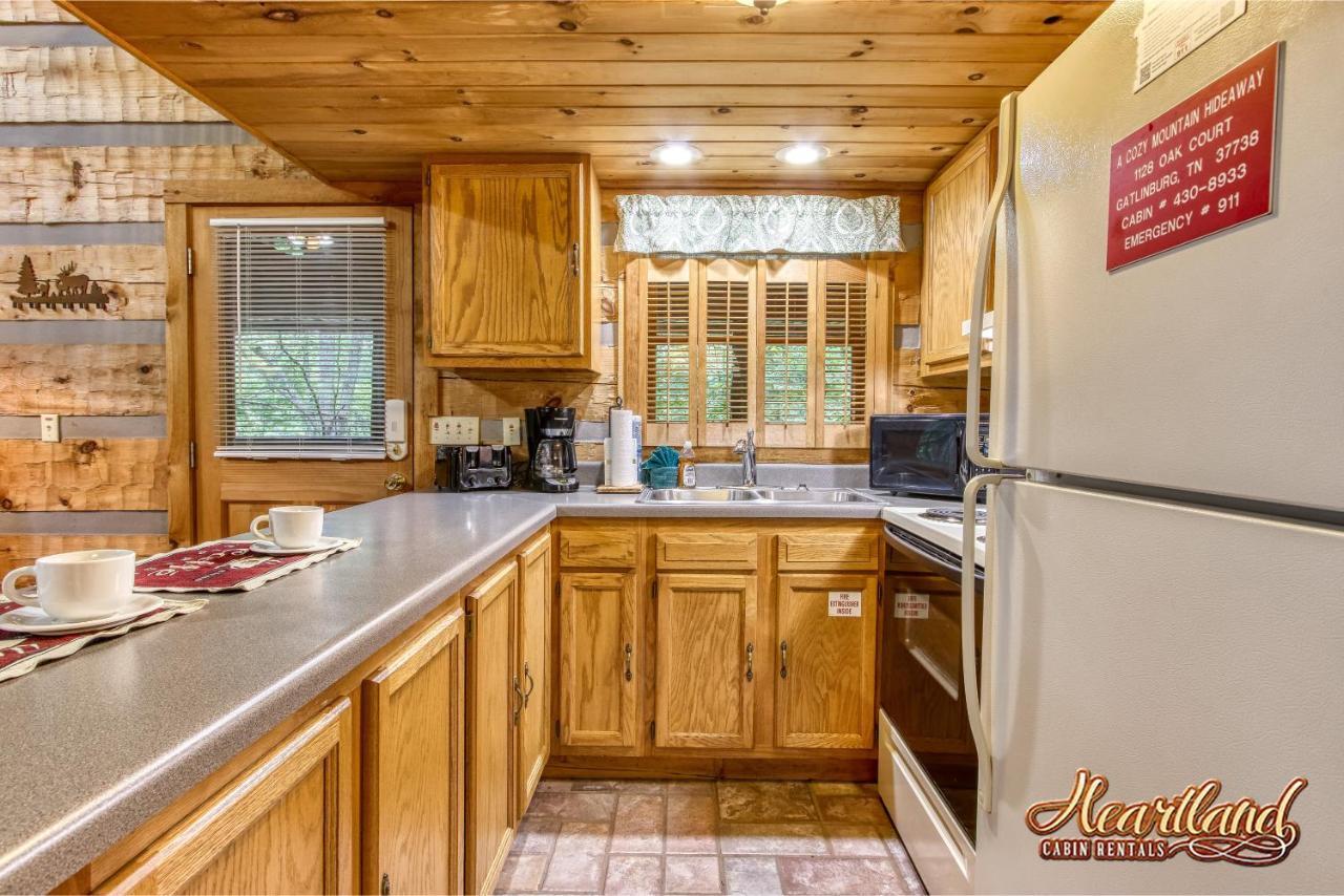 Cozy Mountain Hideaway Villa Gatlinburg Exteriör bild