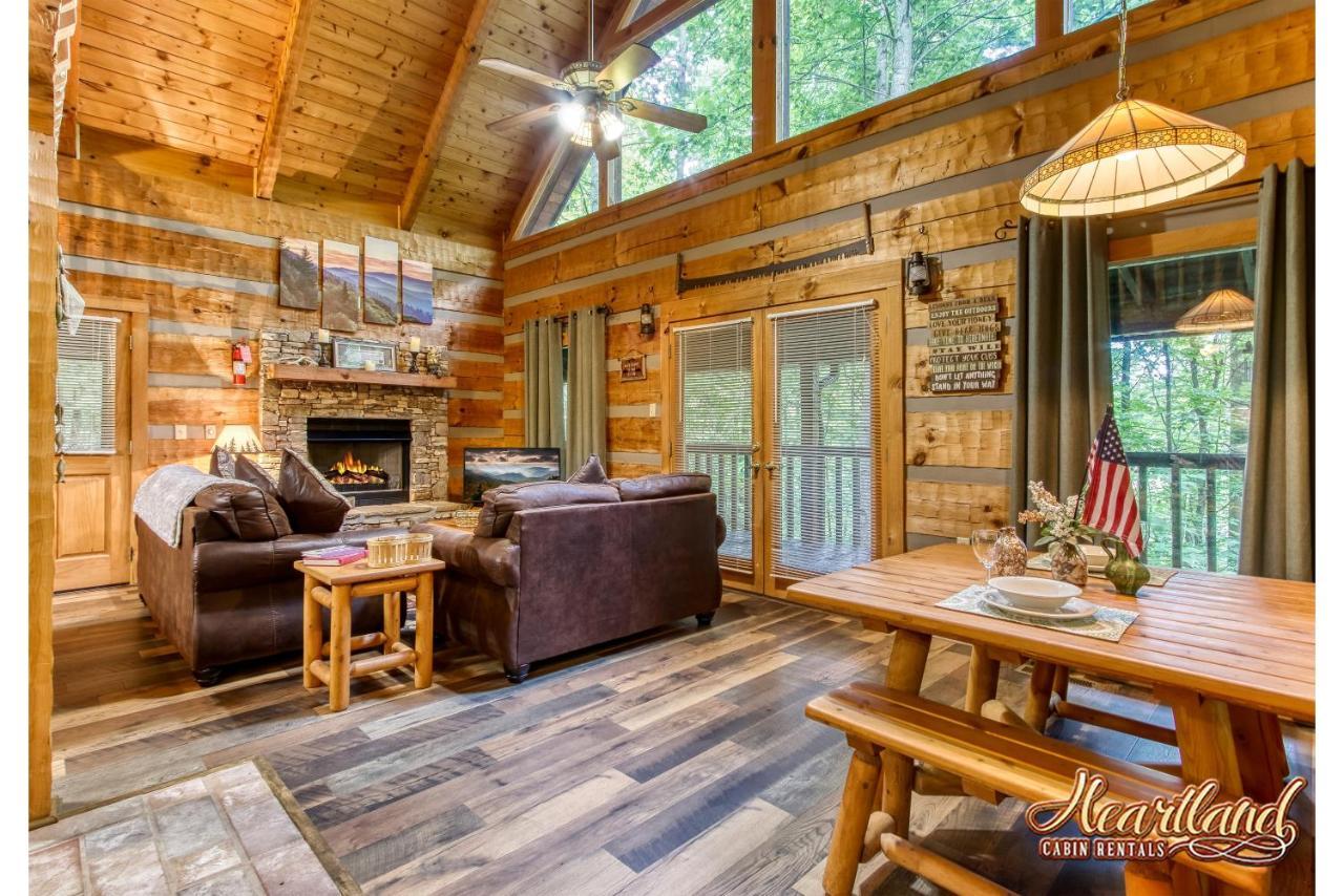 Cozy Mountain Hideaway Villa Gatlinburg Exteriör bild